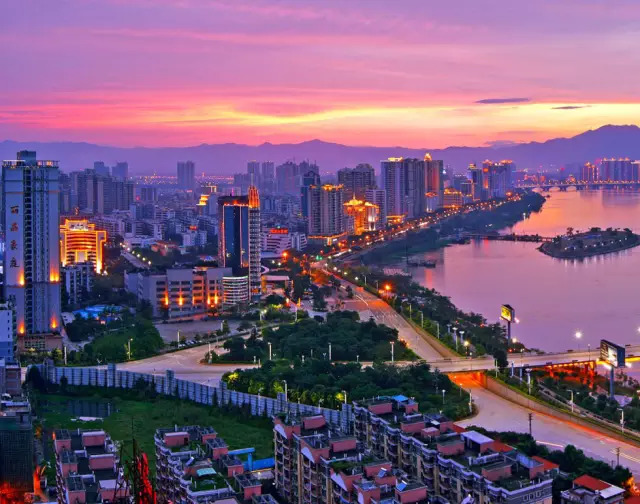 清远最新楼价,家的温馨故事启程