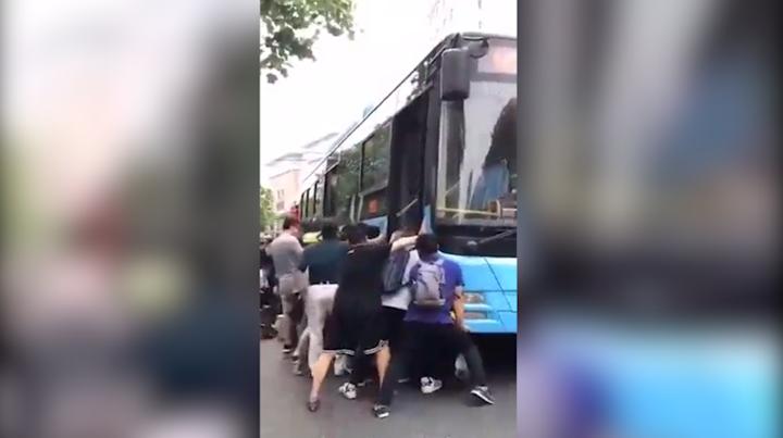 无锡车祸最新消息,意外中的温馨故事