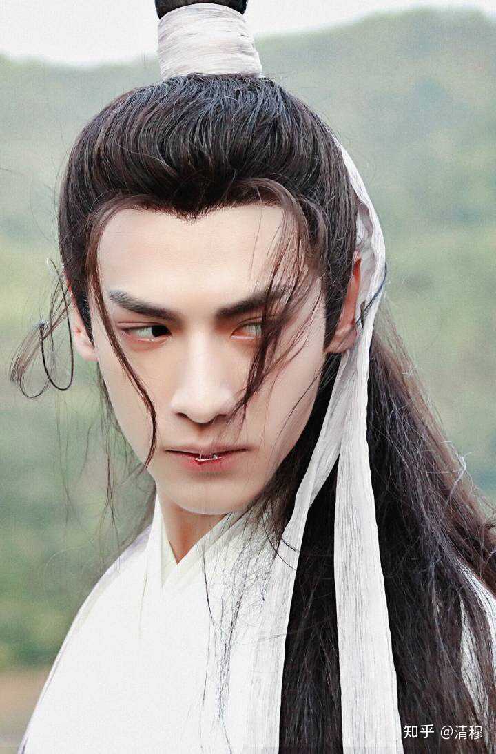 最新古装美男盘点,古韵流转中的自信魅力与成就