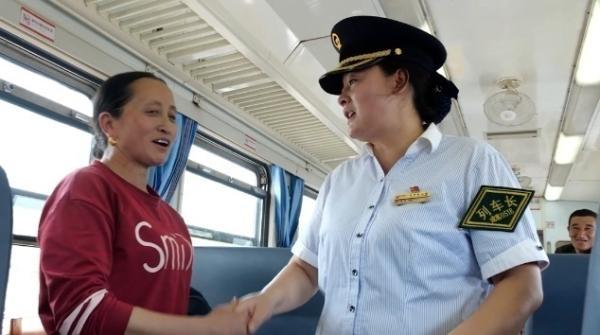 全面解析,最新火车开行的利与弊,一种深度探讨