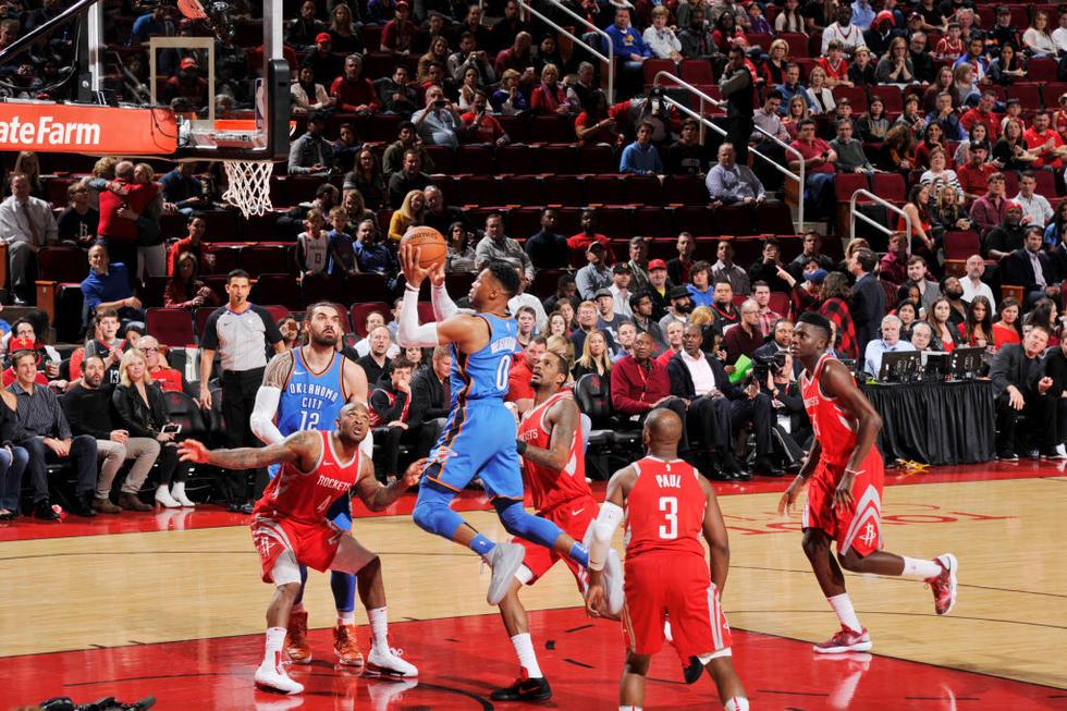 火箭与雷霆季后赛对决,变化铸就自信与成就,励志之光照亮胜利之路