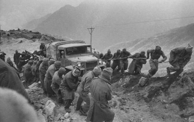 中印冲突背景下,印度最新反应与小巷独特风味揭秘