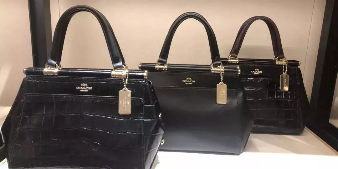 蔻驰最新胸包，时尚潮流与实用性的完美结合？
